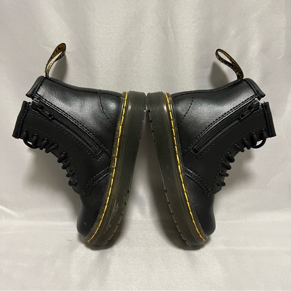 Dr. Martens Docs Combat Boots Toddler Size 7 Grunge Style - Picture 6 of 8